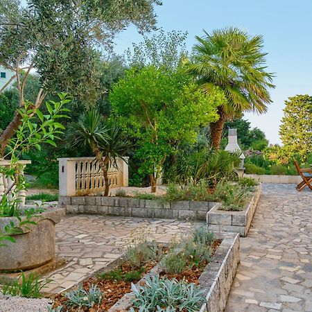 Apartment Pepermint - Iqm Destination Quality Veli Losinj Luaran gambar