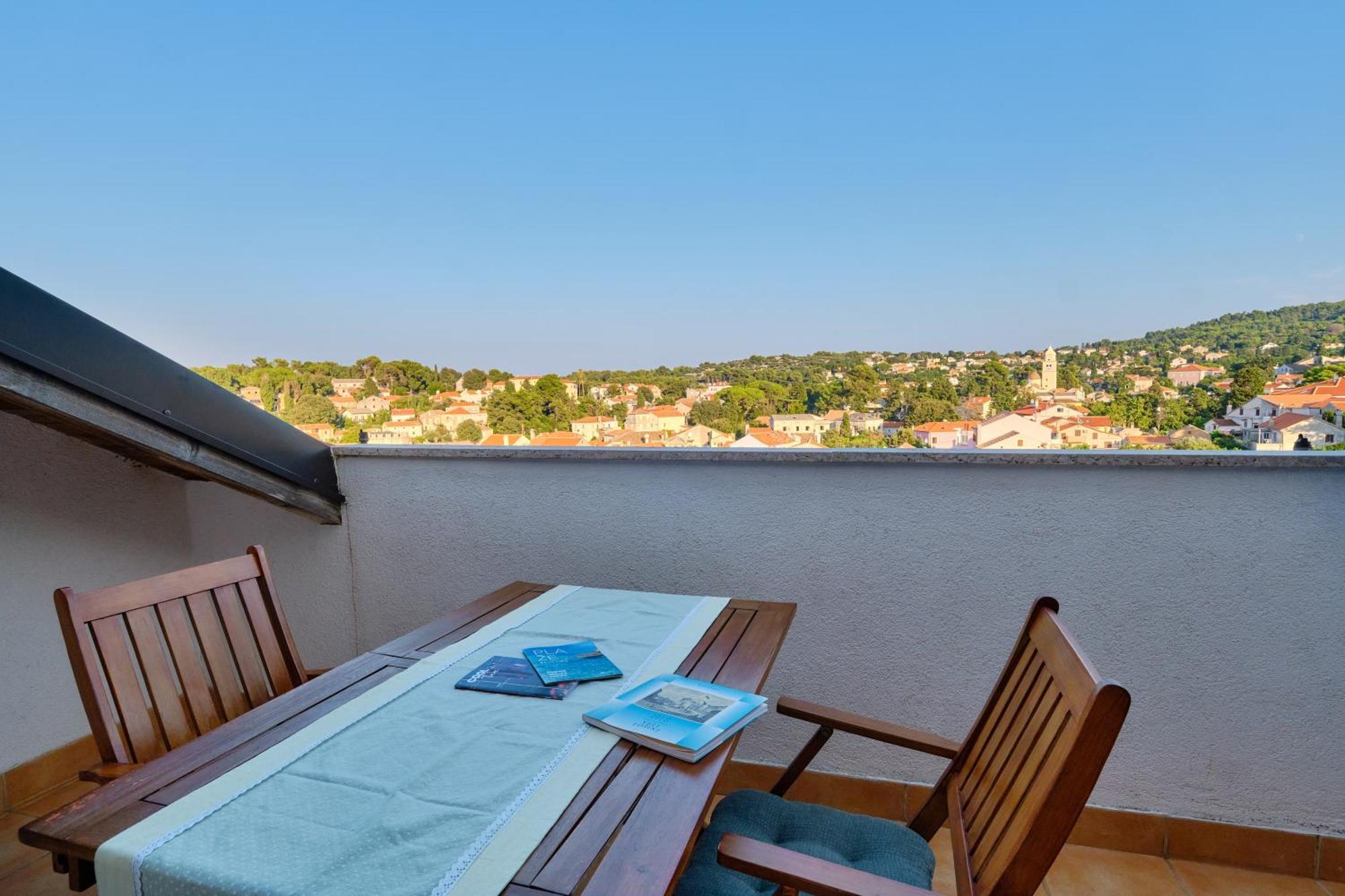 Apartment Pepermint - Iqm Destination Quality Veli Losinj Luaran gambar